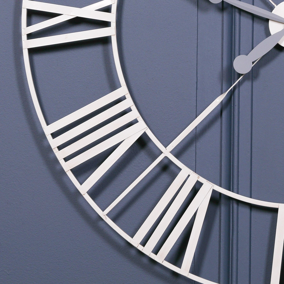 Vintage Cream Twist-Frame Wall Clock, 110 cm - product image 3