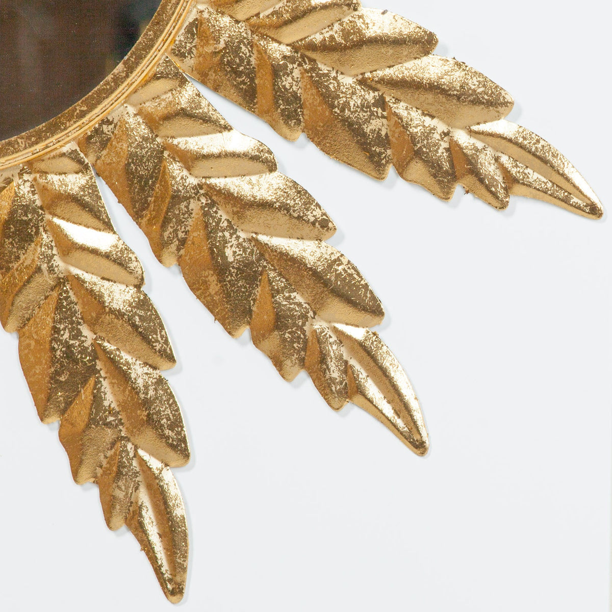Gold Flower-Frame Round Wall Mirror, 76 cm - product image 3